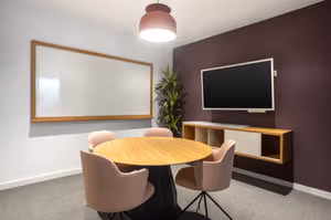 4 Person Private Office