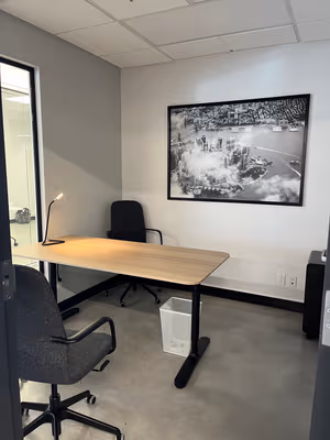 1 Person Coworking Desk
