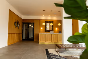 5 Person Private Office
