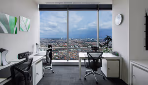 4 Person Private Office