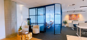 3 Person Shared Office