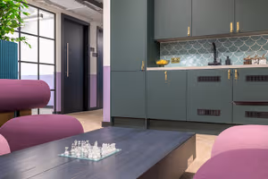 118 Person Enterprise Suite