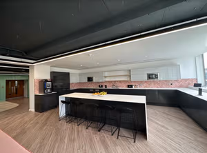 120 Person Managed Space