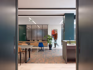 43 Person Private Office