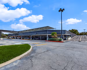 5 Person Private Office