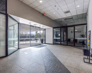 18 Person Private Office