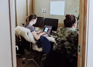 1 Person Coworking Desk