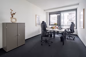 3 Person Private Office
