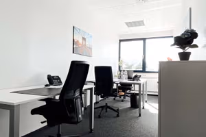 3 Person Private Office