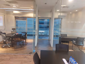 10 Person Shared Office