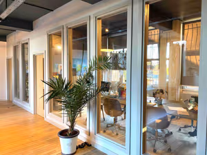 1 Person Coworking Desk