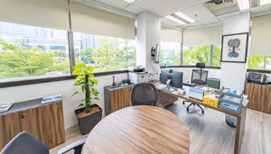 3 Person Coworking Desk