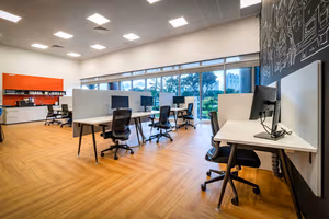 5 Person Coworking Desk