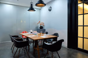 3 Person Coworking Desk