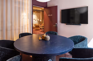 1 Person Private Office