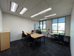 10 Person Private Office