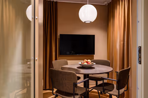 1 Person Private Office