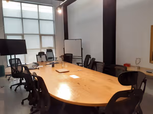 4 Person Coworking Desk