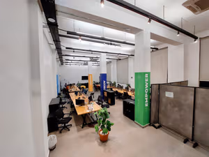 4 Person Private Office