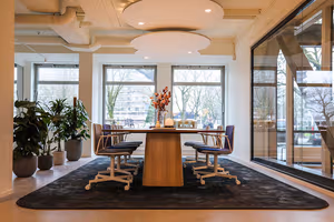 4 Person Private Office