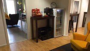 5 Person Private Office