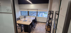 1 Person Coworking Desk