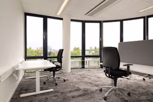 10 Person Private Office