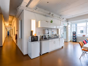 4 Person Private Office