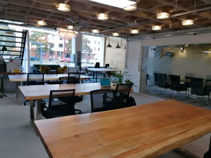 4 Person Coworking Desk