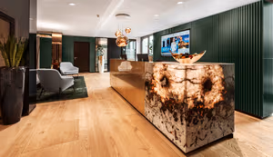 6 Person Coworking Desk