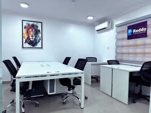 5 Person Coworking Desk