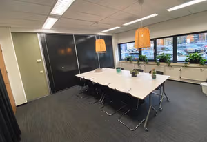 4 Person Private Office
