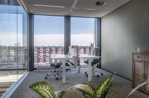4 Person Private Office