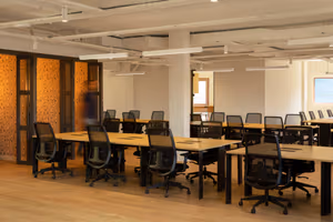 1 Person Coworking Desk