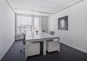 5 Person Private Office