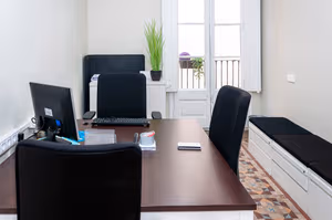 5 Person Private Office