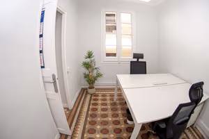5 Person Private Office