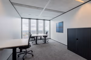 5 Person Private Office
