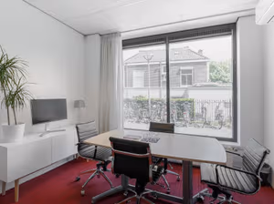 15 Person Private Office