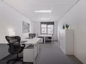 1 Person Private Office