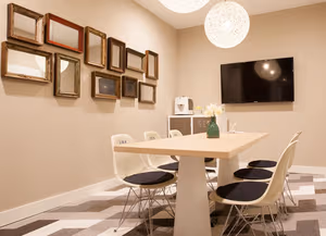 1 Person Private Office