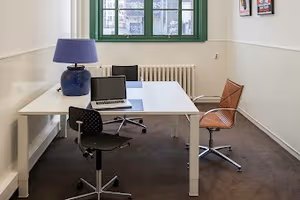 1 Person Private Office