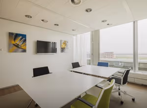 4 Person Private Office
