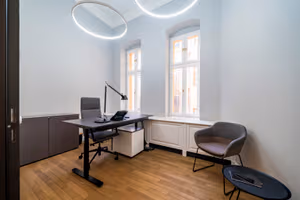1 Person Virtual Office