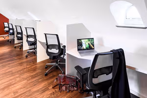1 Person Coworking Desk