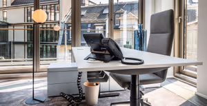 1 Person Coworking Desk