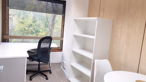 1 Person Coworking Desk