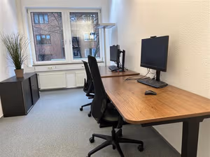 3 Person Private Office
