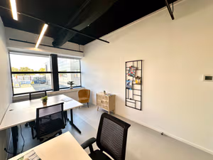 1 Person Coworking Desk