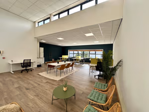4 Person Private Office